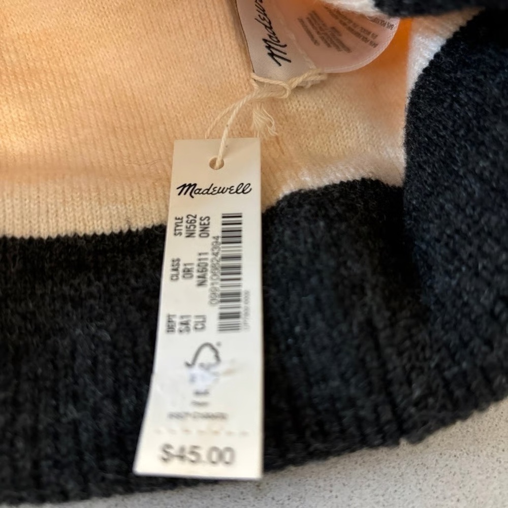 Madewell Retro Winter Pom Pom Beanie NWT - Picture 2 of 3